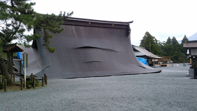 阿蘇神社の倒壊