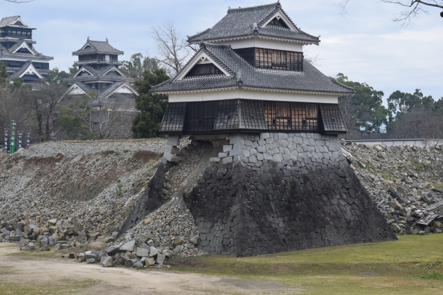 熊本城の石垣の崩壊