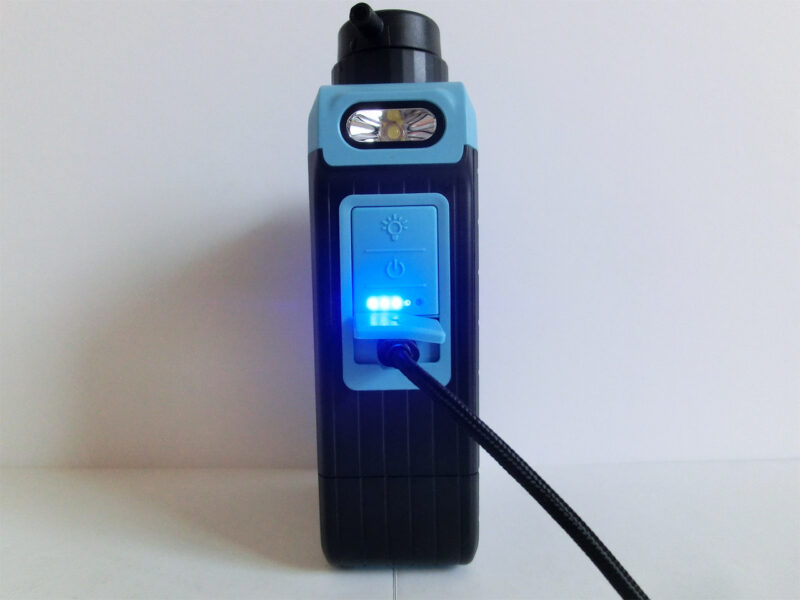 GS-2909 USB接続での充電中